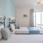 Aphrodite Aparthotel