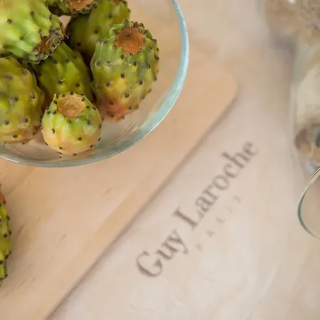 Aphrodite Aparthotel 4*