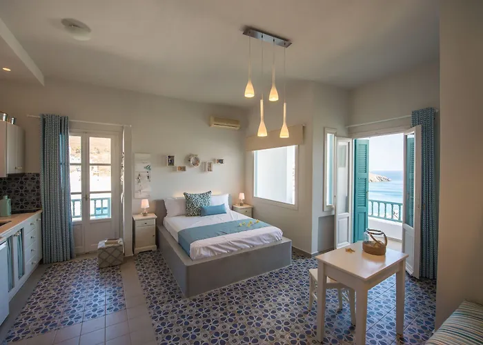 Aphrodite Aparthotel 4*